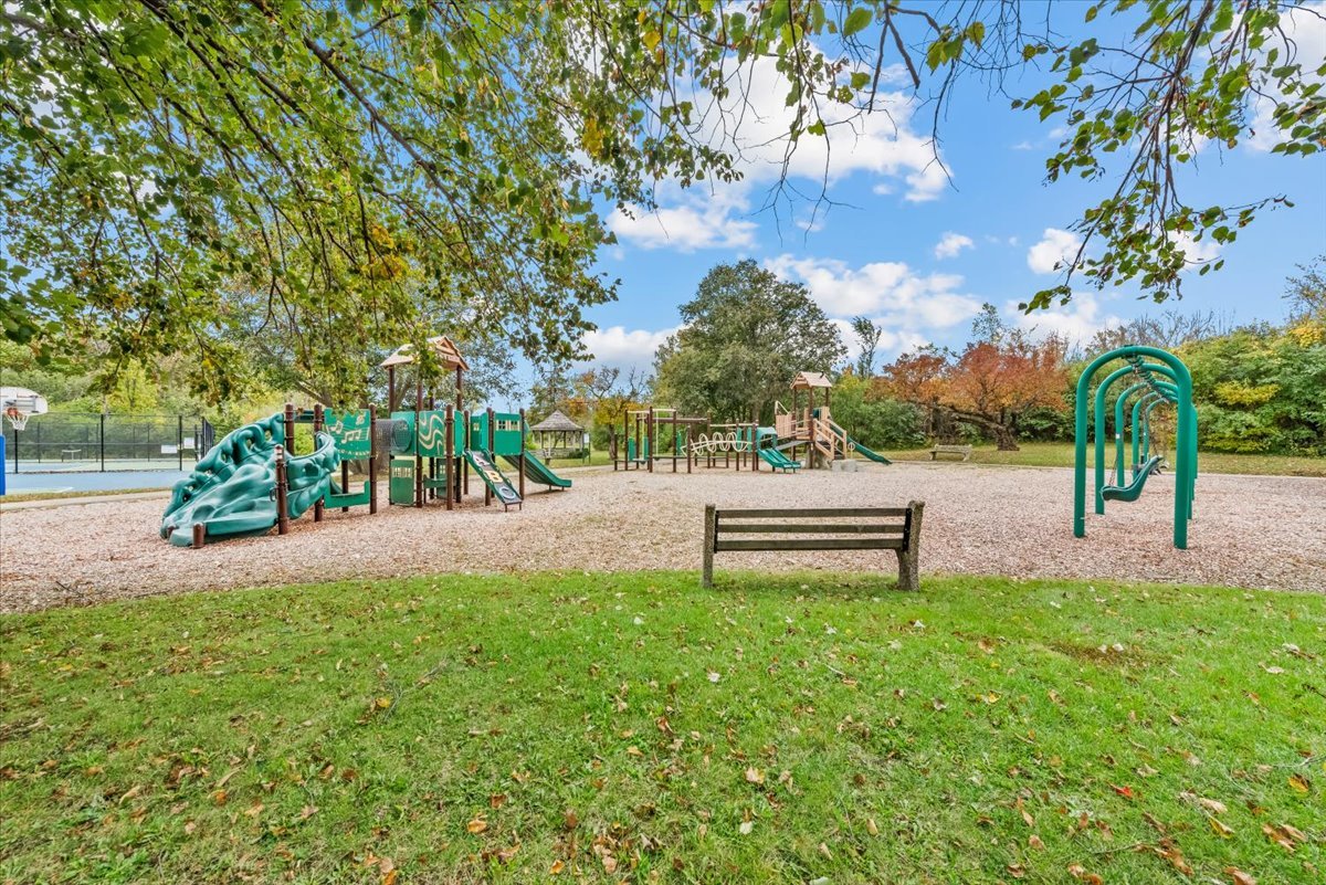 263 Barberry Road, Highland Park, IL 60035