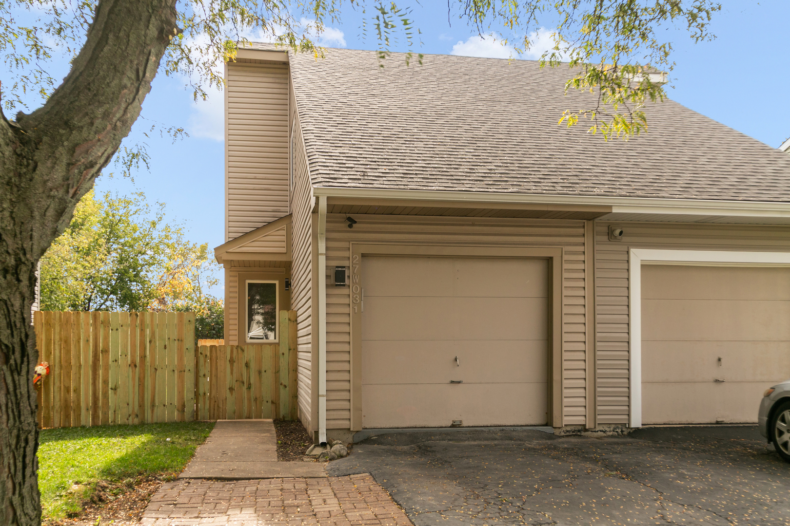 27W031 Cooley Avenue, Winfield, IL 60190