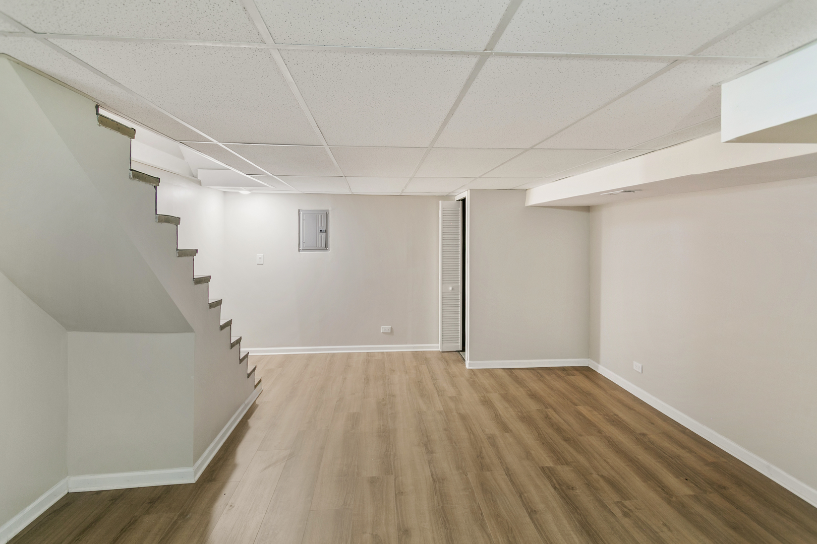 27W031 Cooley Avenue, Winfield, IL 60190