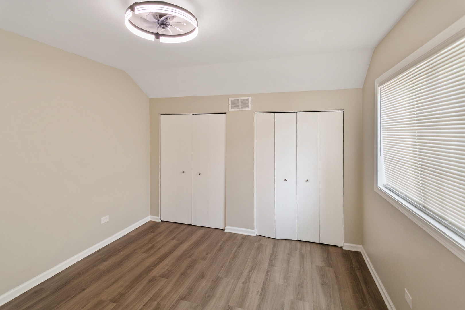 27W031 Cooley Avenue, Winfield, IL 60190