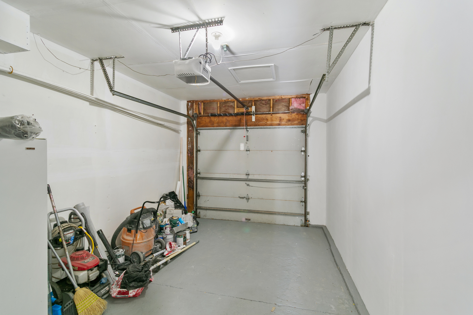 27W031 Cooley Avenue, Winfield, IL 60190