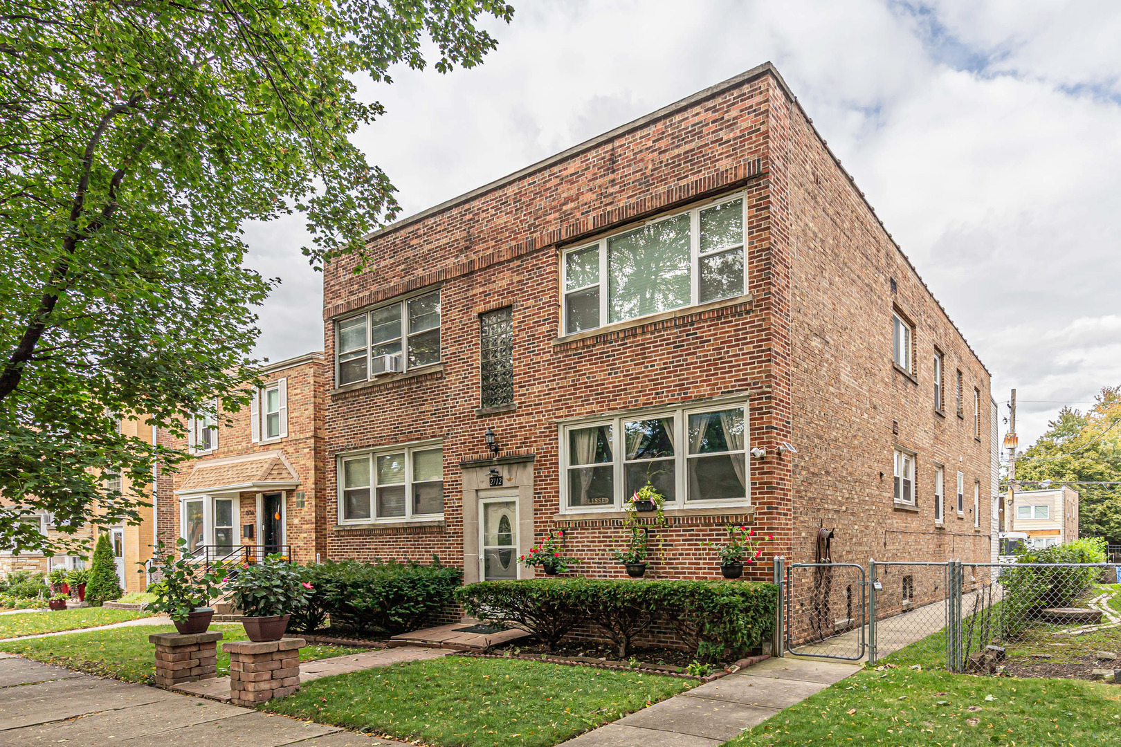 2712 W Balmoral Avenue #2E, Chicago, IL 60625