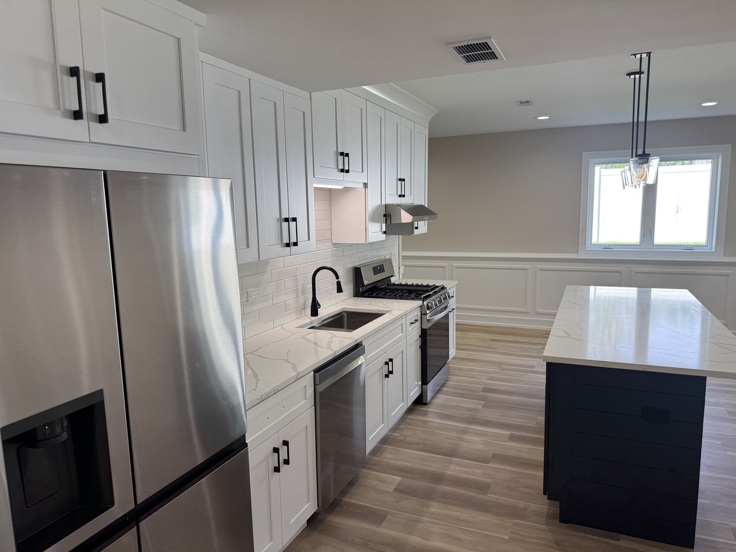 4951 W 86th Street, Burbank, IL 60459