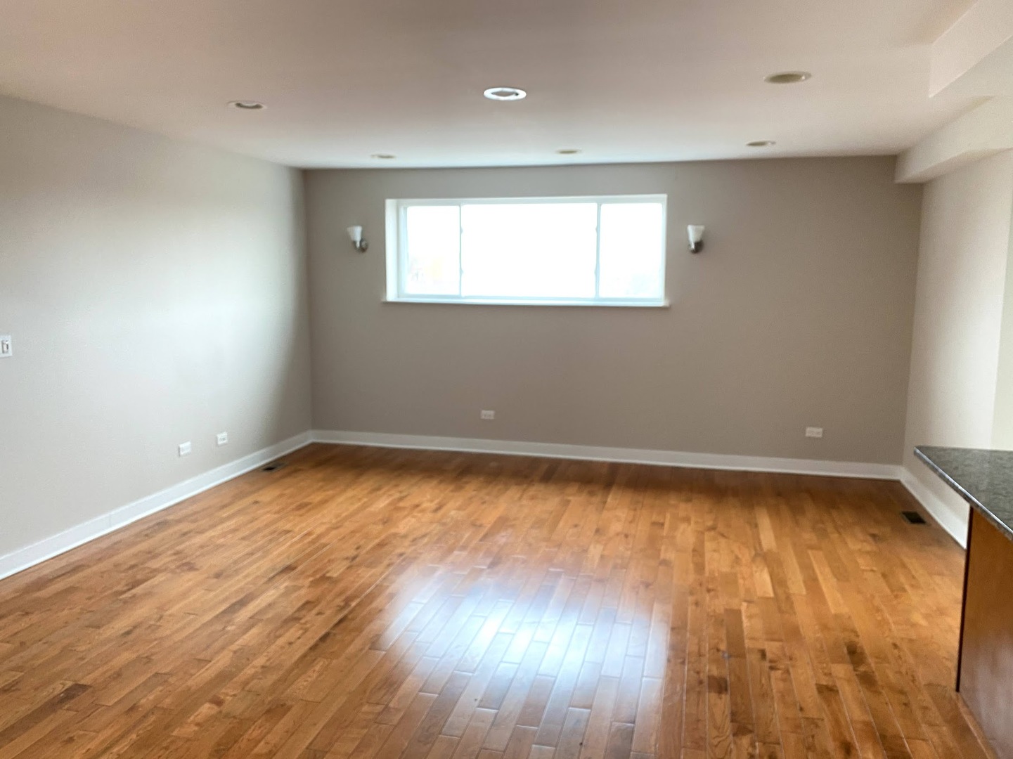 2245 W 21st Street #4, Chicago, IL 60608