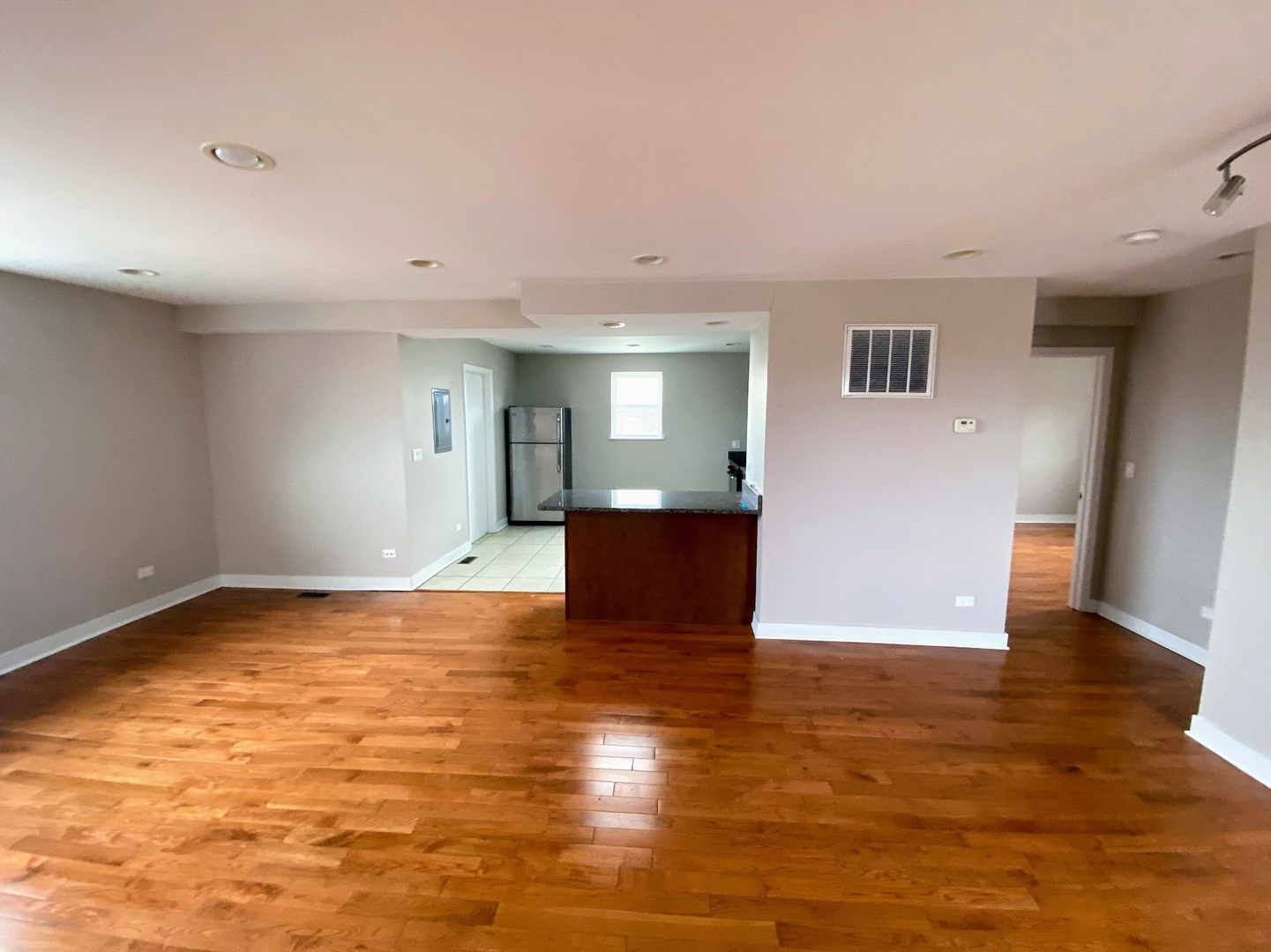 2245 W 21st Street #4, Chicago, IL 60608