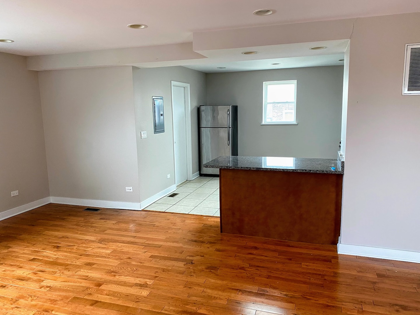 2245 W 21st Street #4, Chicago, IL 60608