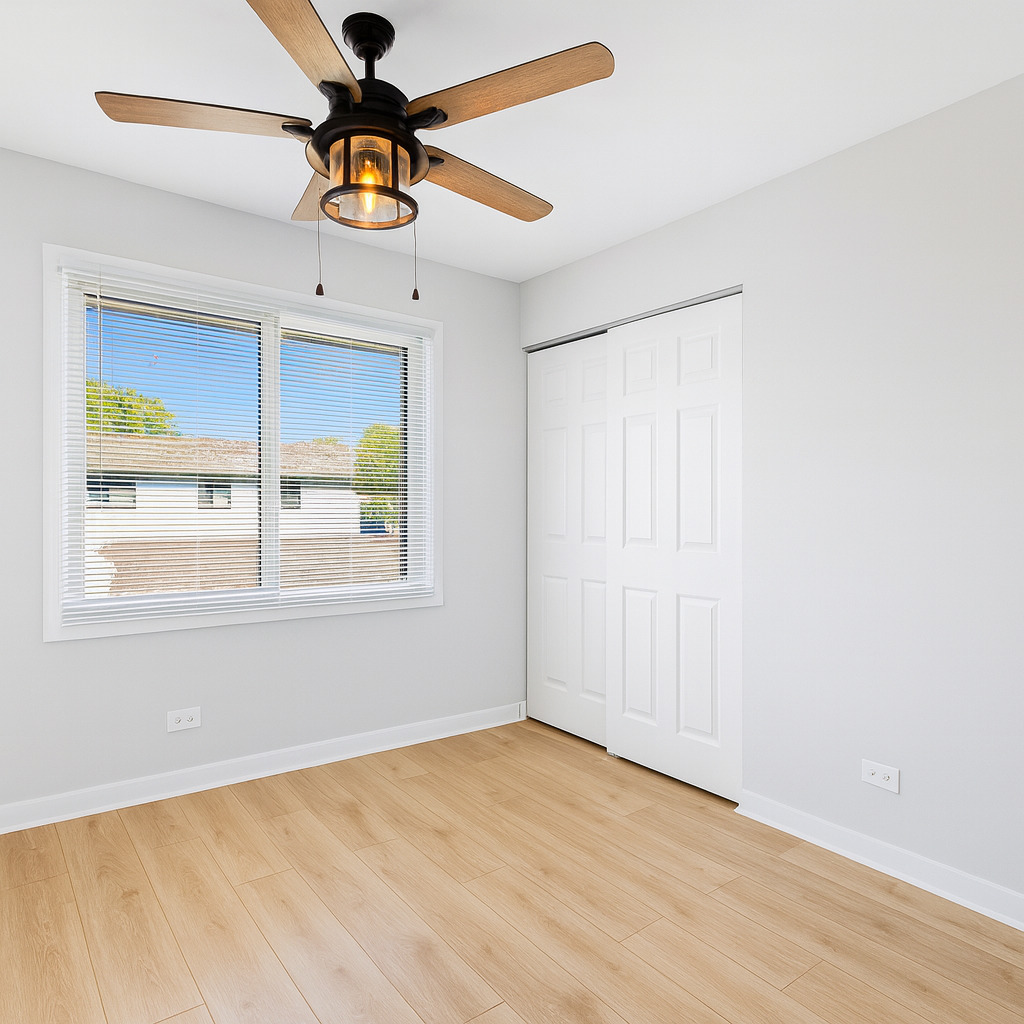 1272 Court #E, Hanover Park, IL 60133