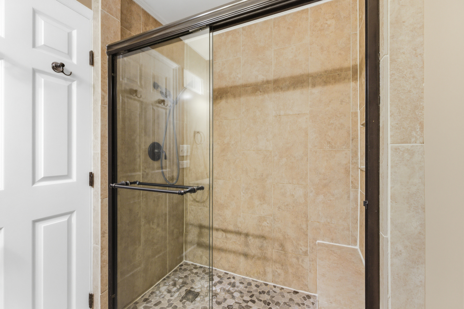 294 W Mallard Point #A, Lake Barrington, IL 60010