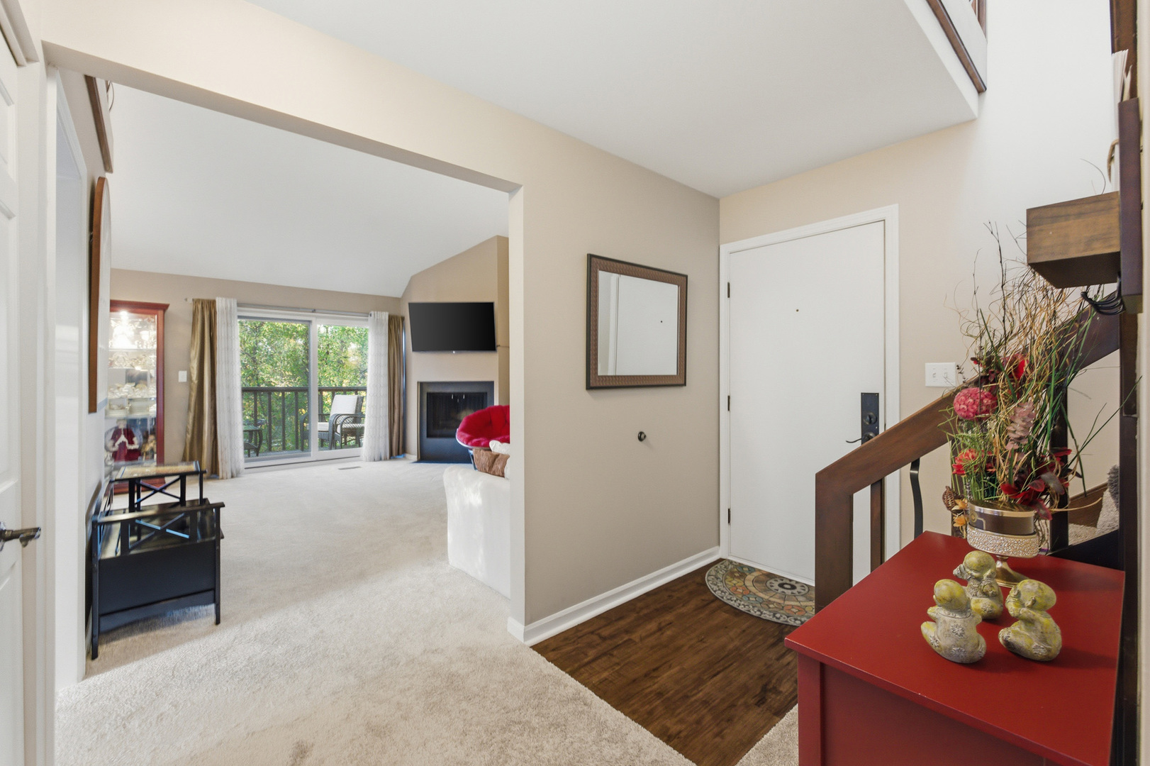 294 W Mallard Point #A, Lake Barrington, IL 60010