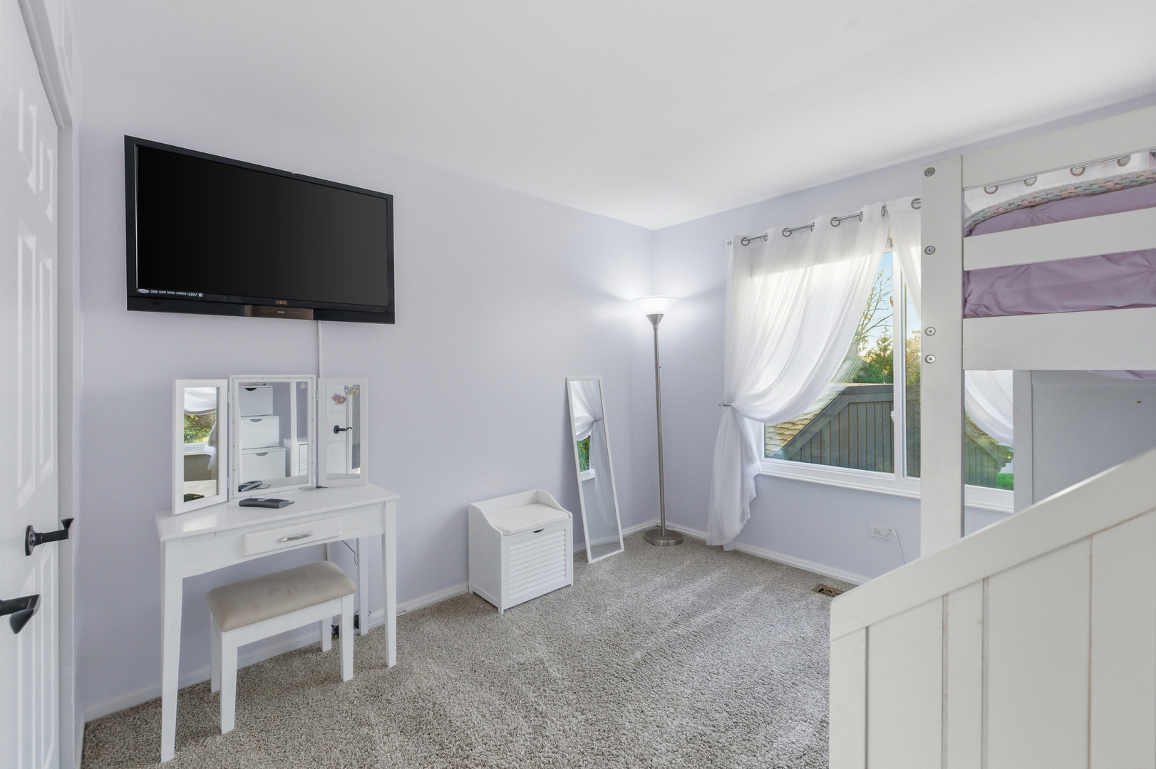 294 W Mallard Point #A, Lake Barrington, IL 60010