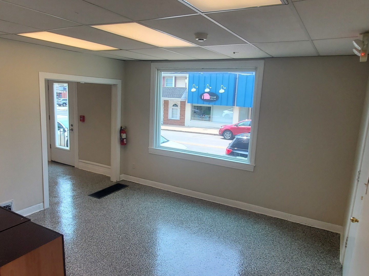 4927 Main Street #1F, Downers Grove, IL 60515