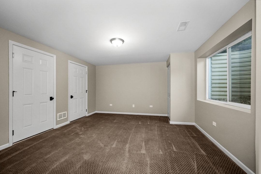 849 Station Boulevard, Aurora, IL 60504