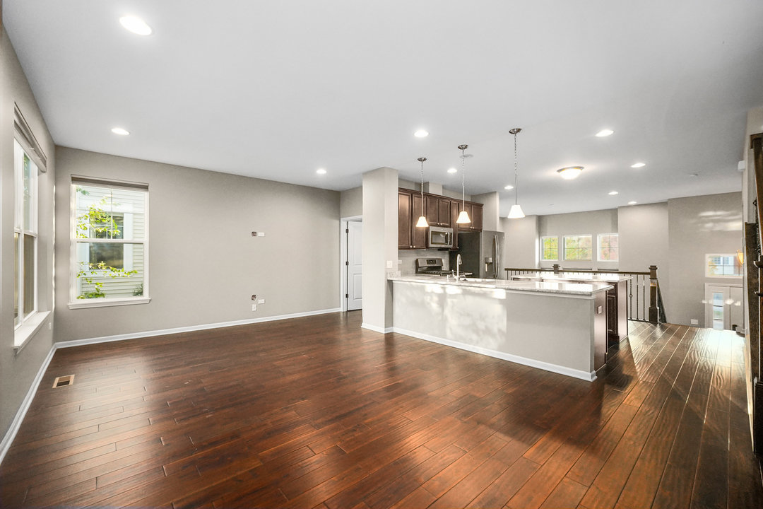 849 Station Boulevard, Aurora, IL 60504