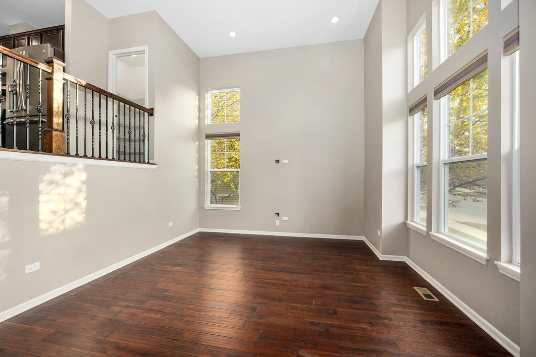 849 Station Boulevard, Aurora, IL 60504