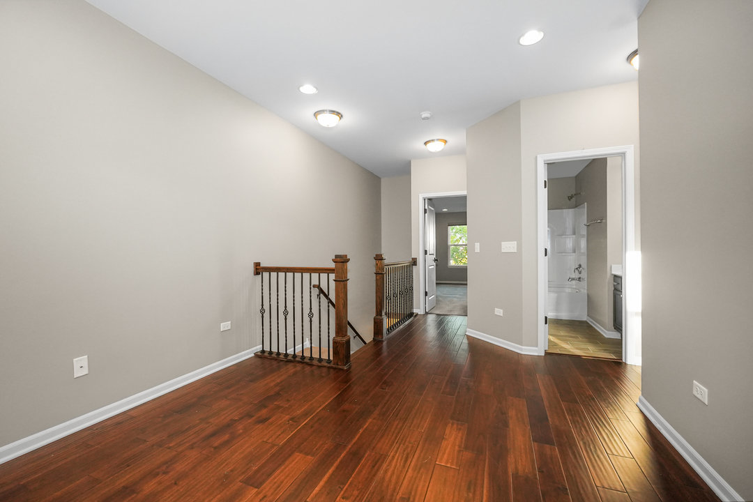 849 Station Boulevard, Aurora, IL 60504