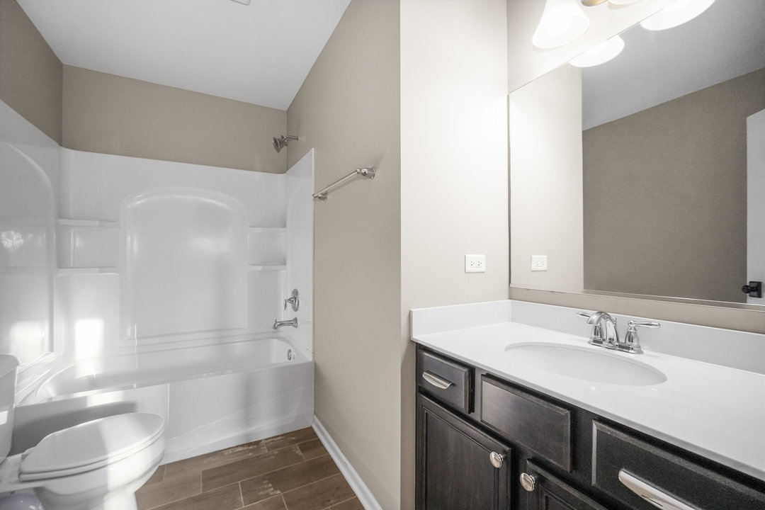 849 Station Boulevard, Aurora, IL 60504