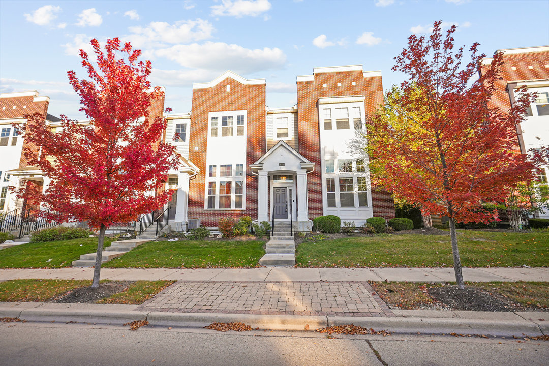 849 Station Boulevard, Aurora, IL 60504