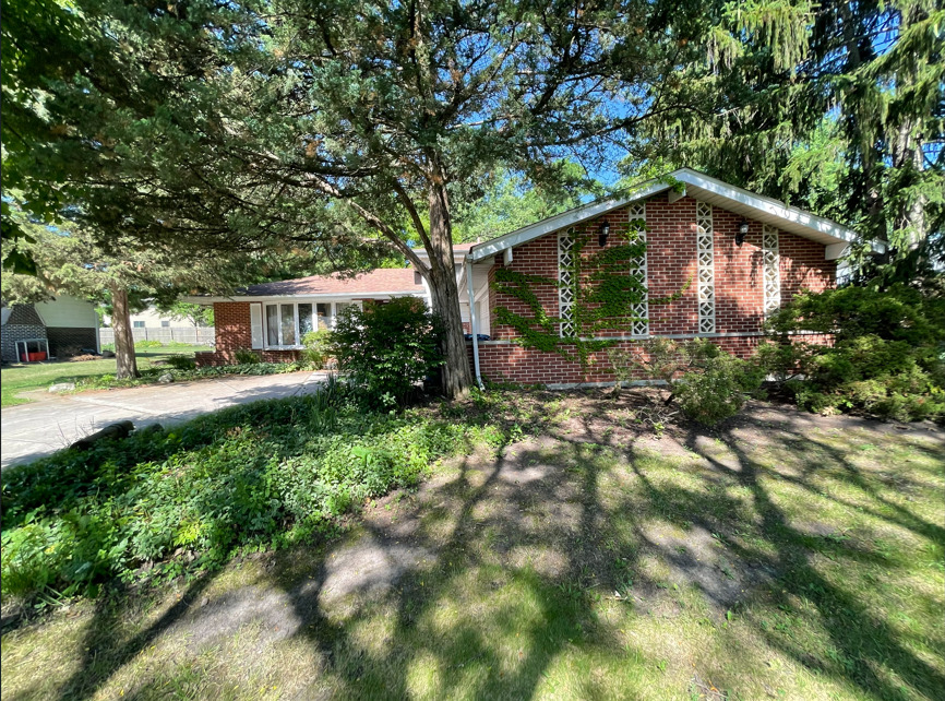7104 Blackburn Avenue, Downers Grove, IL 60516