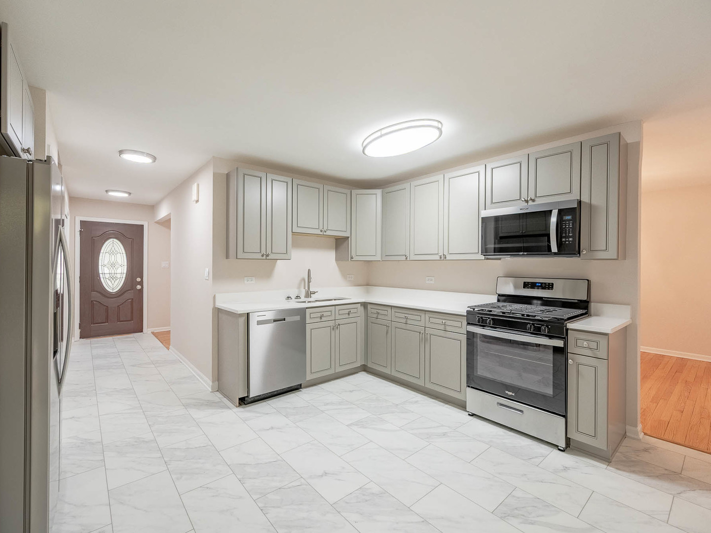 7104 Blackburn Avenue, Downers Grove, IL 60516