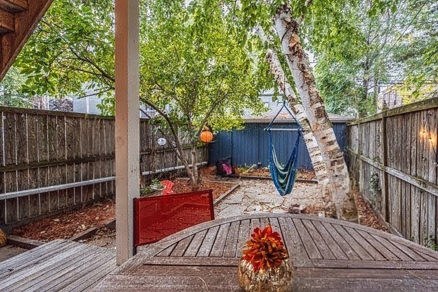 2111 W Roscoe Street #1R, Chicago, IL 60618