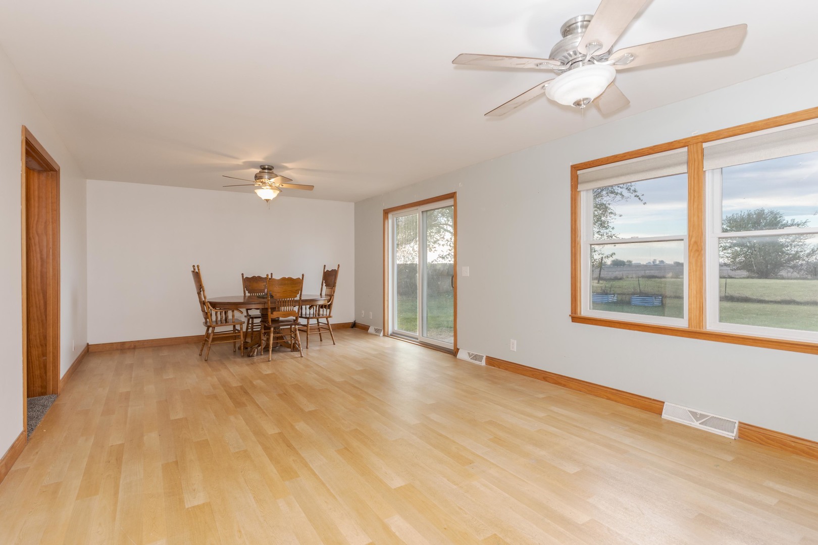 16710 E 2700 North Road, Odell, IL 60460