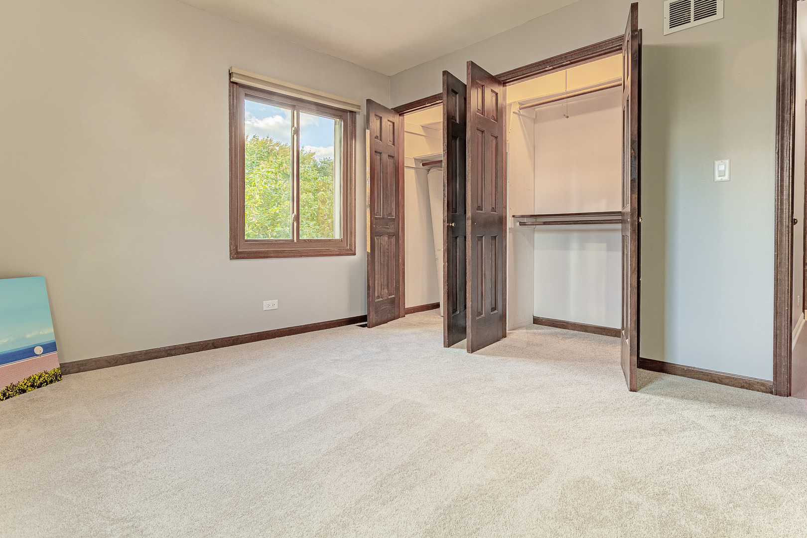 725 BISMARK Court, Elk Grove Village, IL 60007