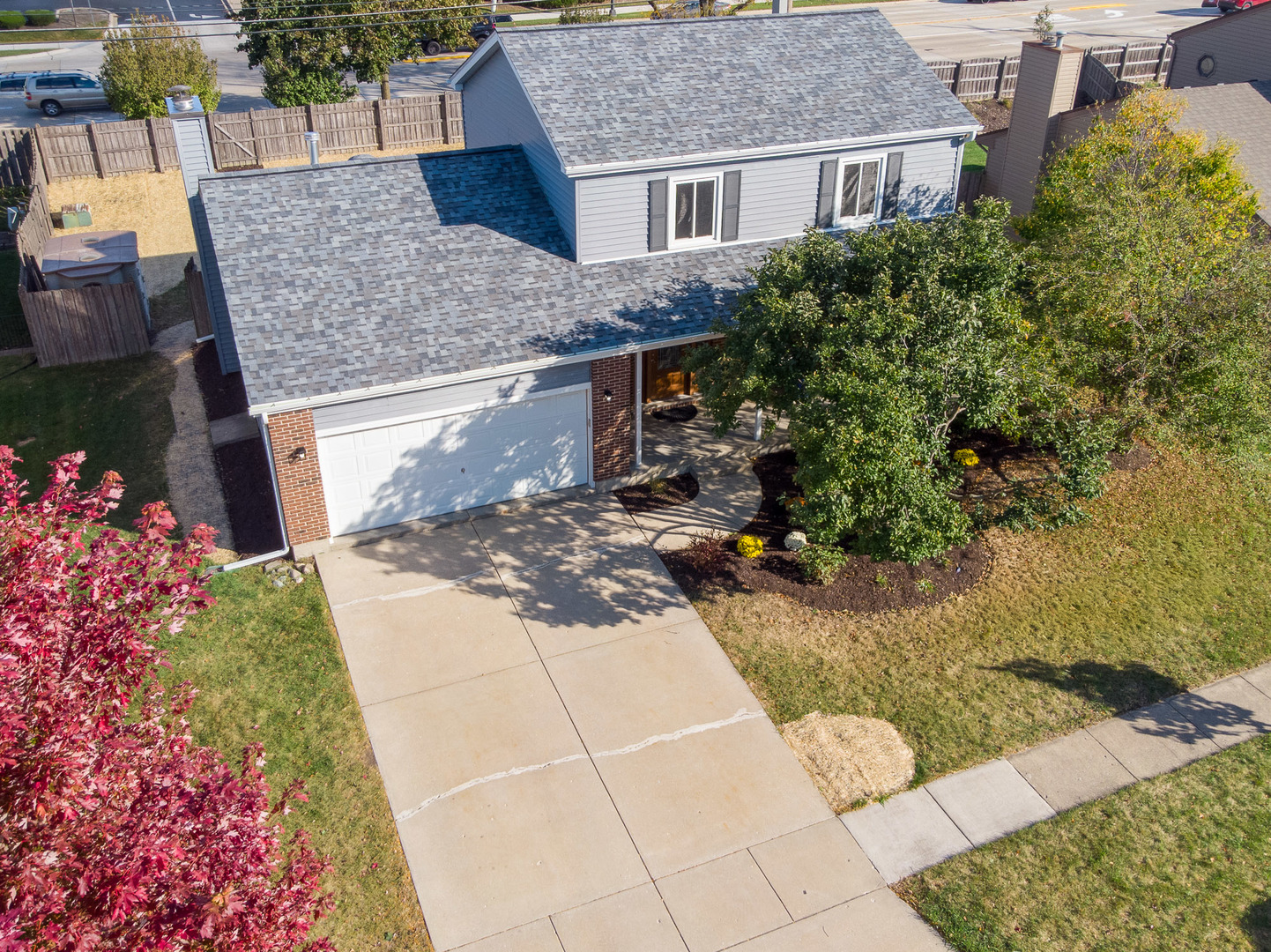 725 BISMARK Court, Elk Grove Village, IL 60007