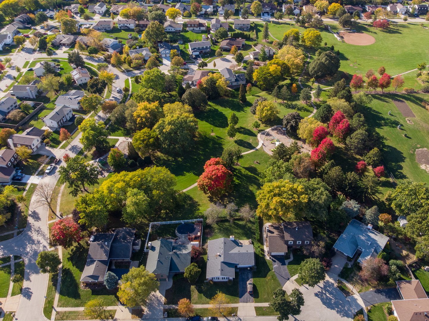 725 BISMARK Court, Elk Grove Village, IL 60007