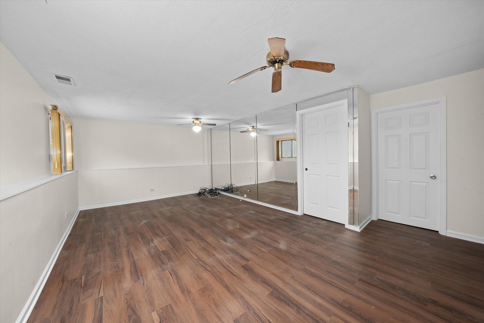 18057 Juneway Court, Country Club Hills, IL 60478