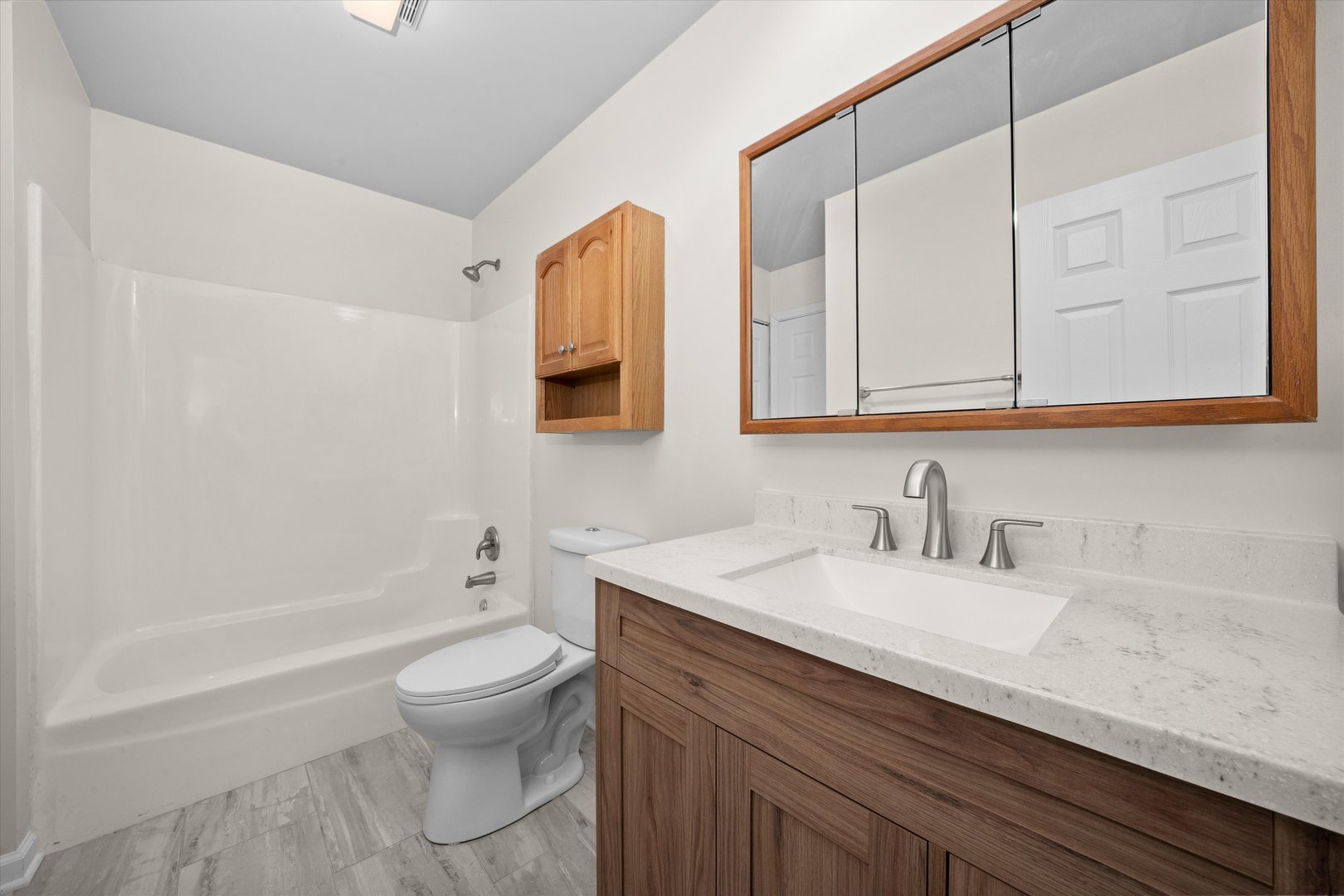 18057 Juneway Court, Country Club Hills, IL 60478