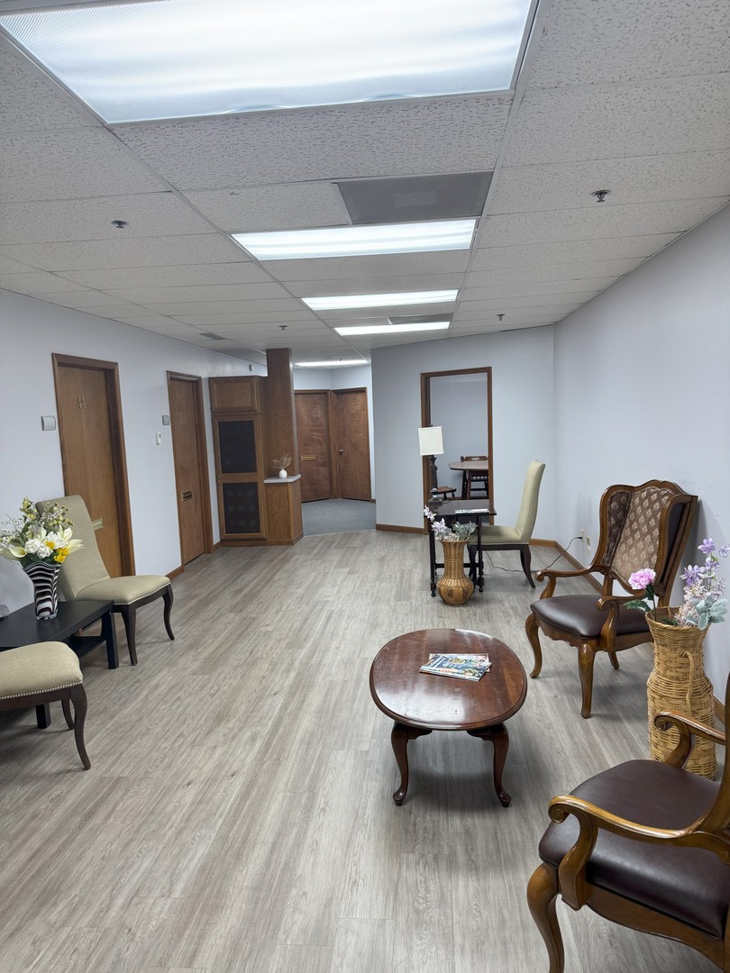 18220 Harwood Avenue, Homewood, IL 60430