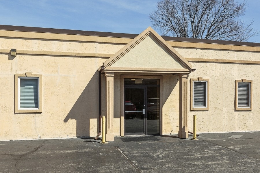 18220 Harwood Avenue, Homewood, IL 60430