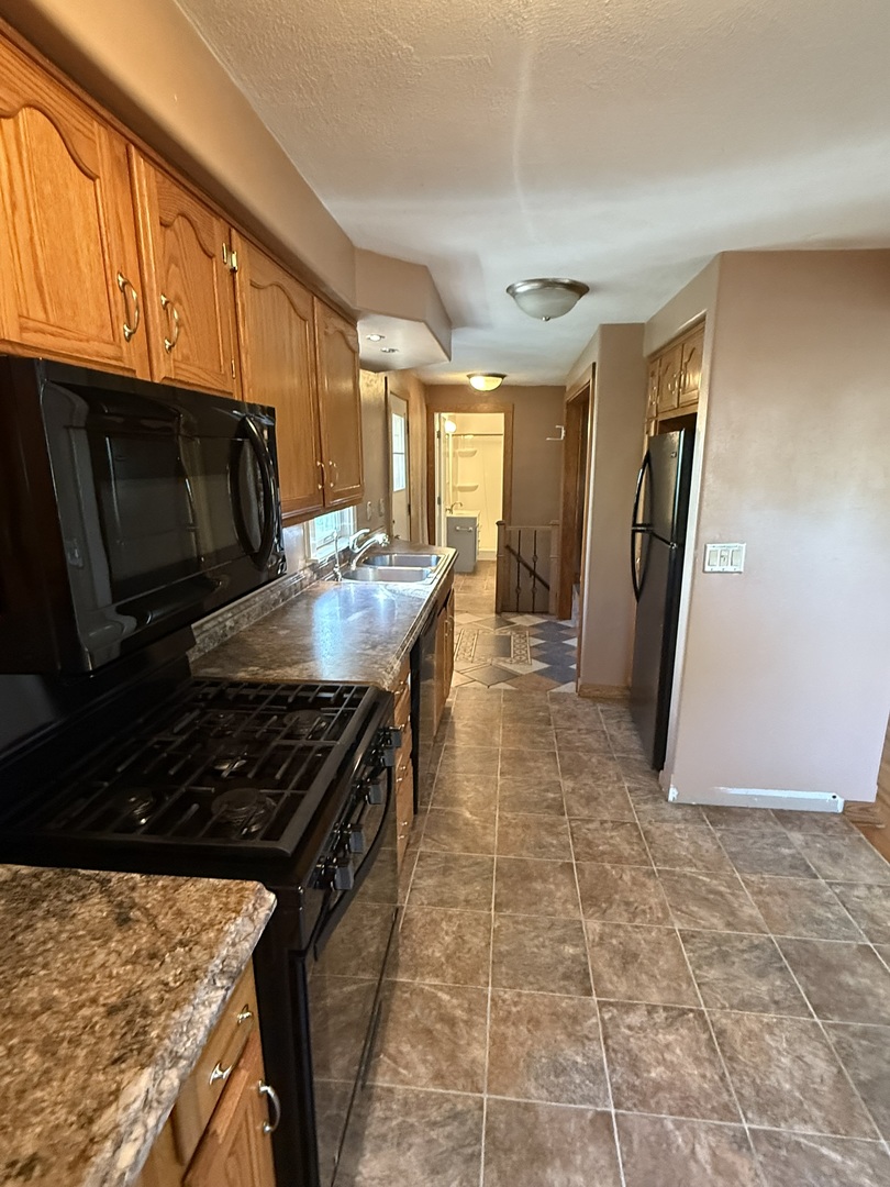 12805 Ventura Boulevard, Machesney Park, IL 61115