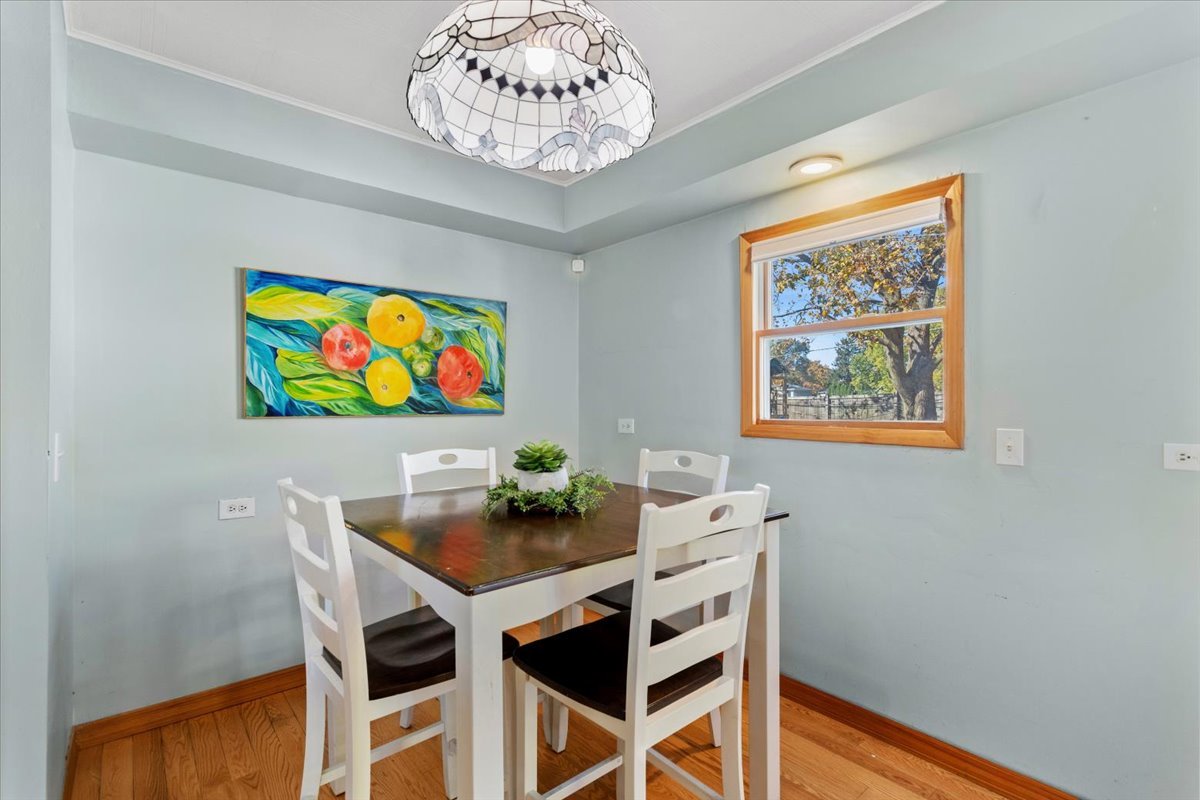 26W250 Case Street, Naperville, IL 60563