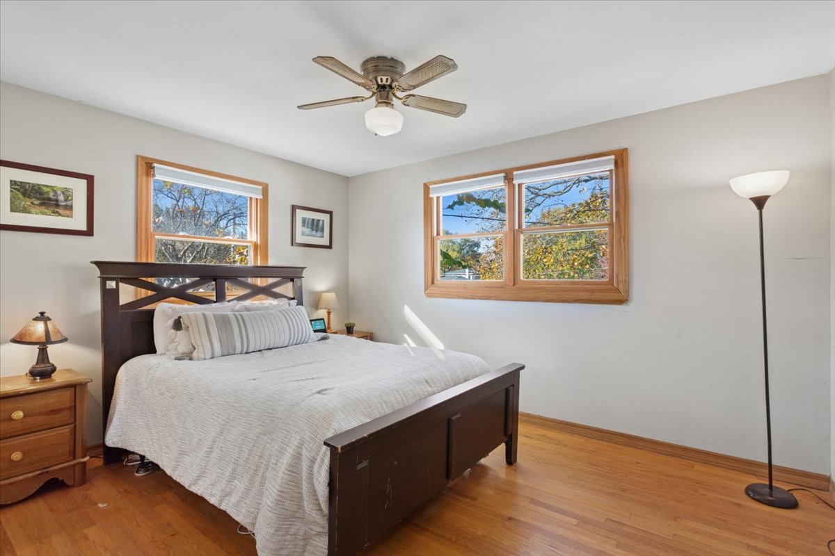 26W250 Case Street, Naperville, IL 60563