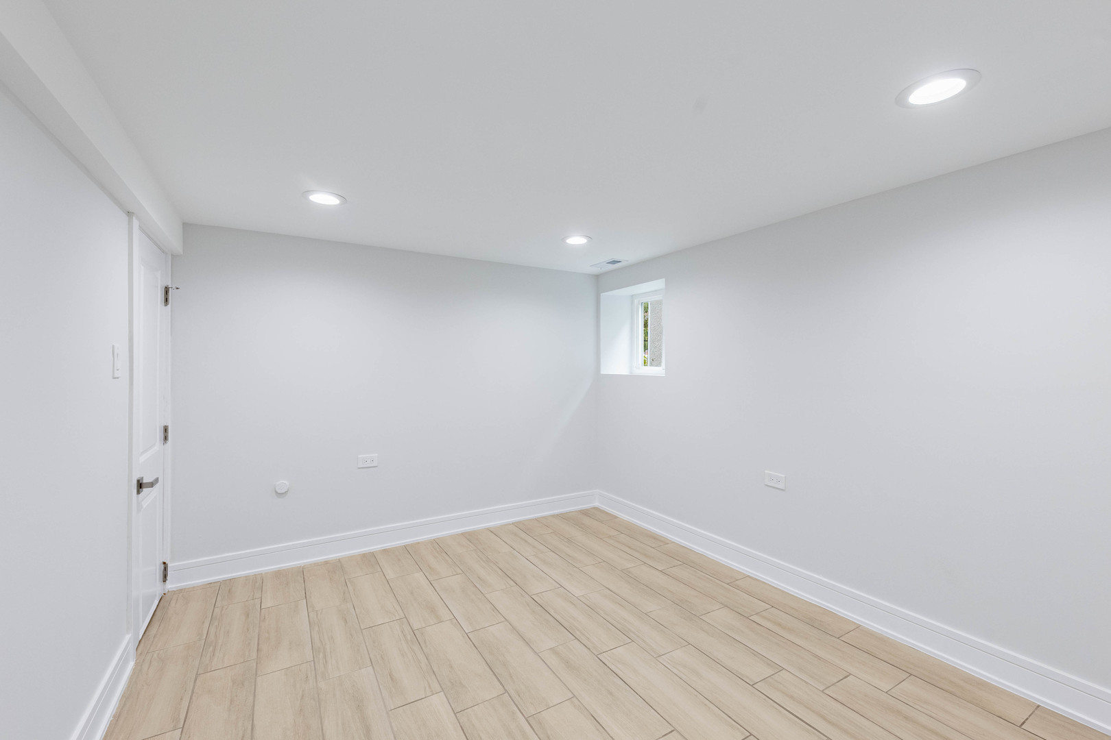 1054 N Latrobe Avenue, Chicago, IL 60651