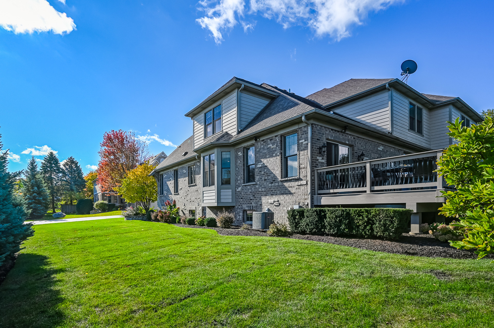 3 Westmoreland Lane, Naperville, IL 60540