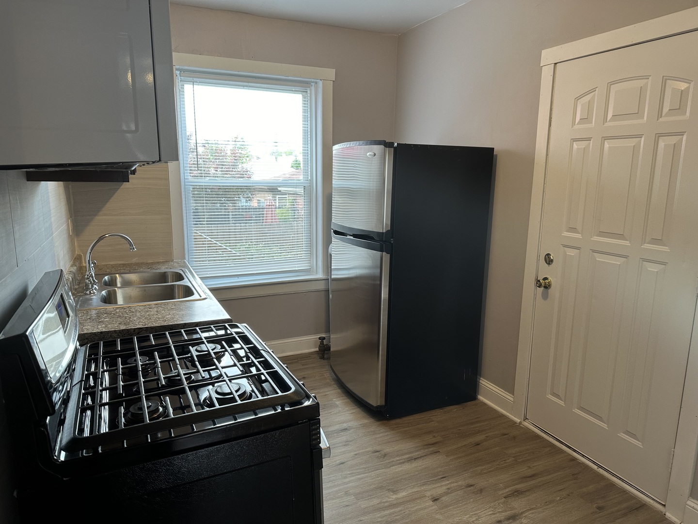 4054 W Dickens Avenue #1B, Chicago, IL 60639