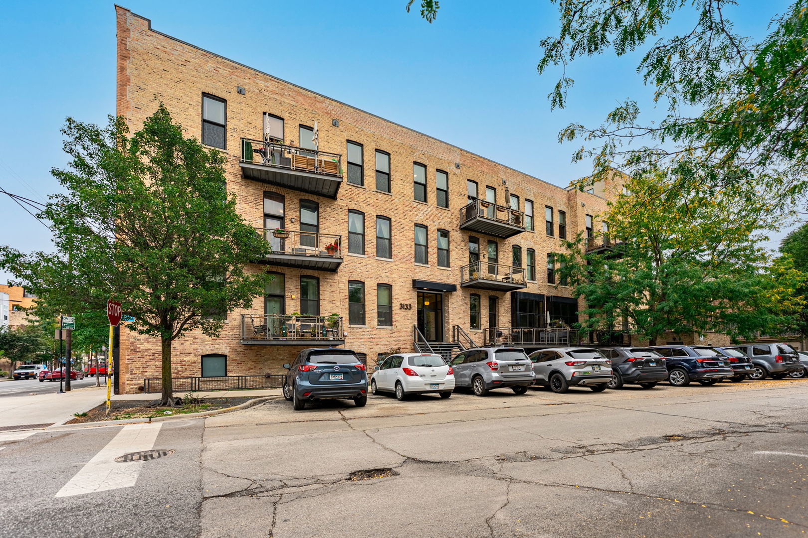 3133 N LAKEWOOD Avenue #2E, Chicago, IL 60657