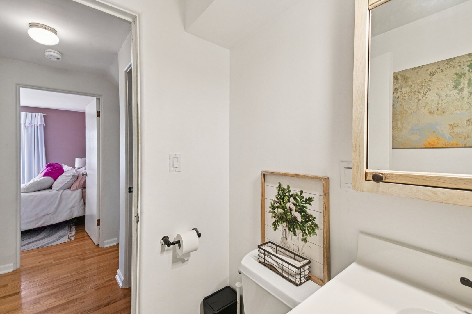 694 S York Street, Elmhurst, IL 60126