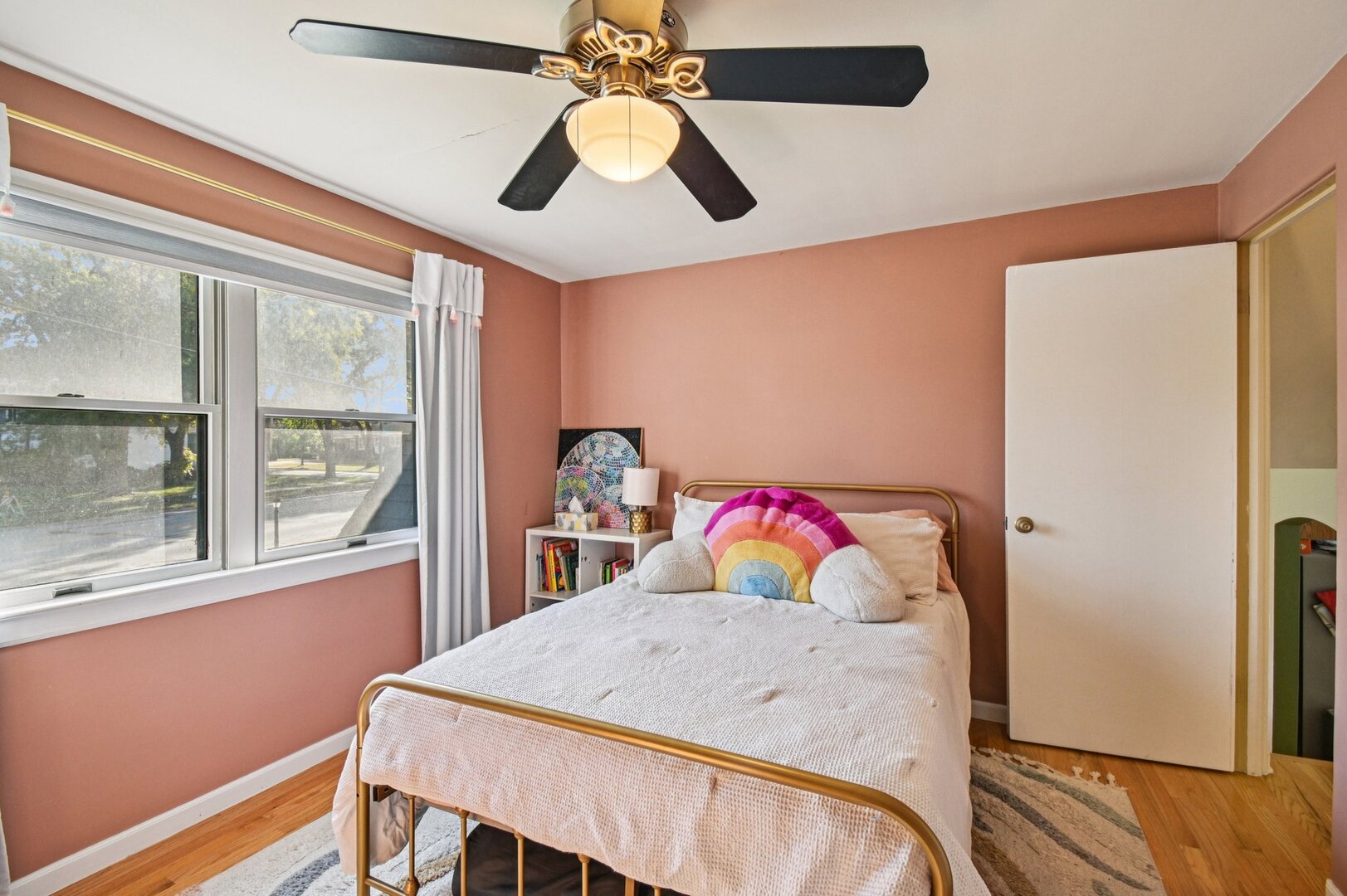 694 S York Street, Elmhurst, IL 60126