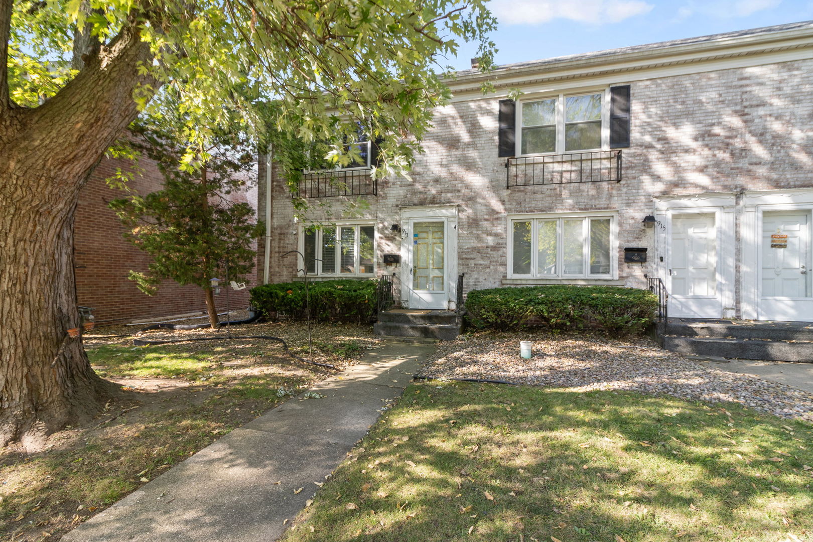 913 N Raynor Avenue, Joliet, IL 60435