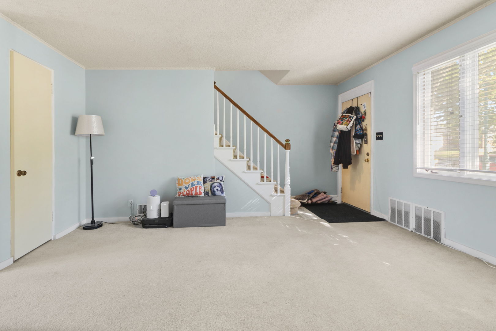 913 N Raynor Avenue, Joliet, IL 60435