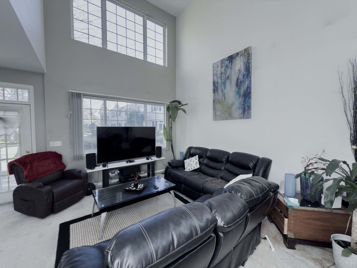 7400 Grandview Court, Carpentersville, IL 60110