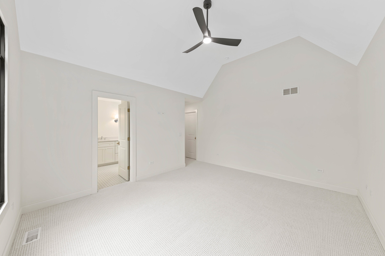 1310 N Eagle Street, Naperville, IL 60563