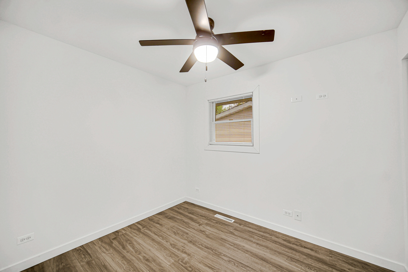 157 Austin Avenue, Carpentersville, IL 60110