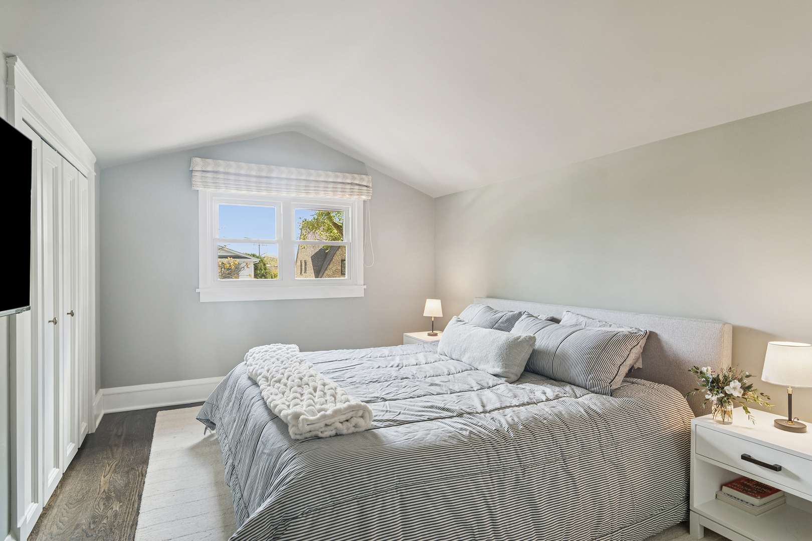 856 Oakwood Avenue, Lake Forest, IL 60045