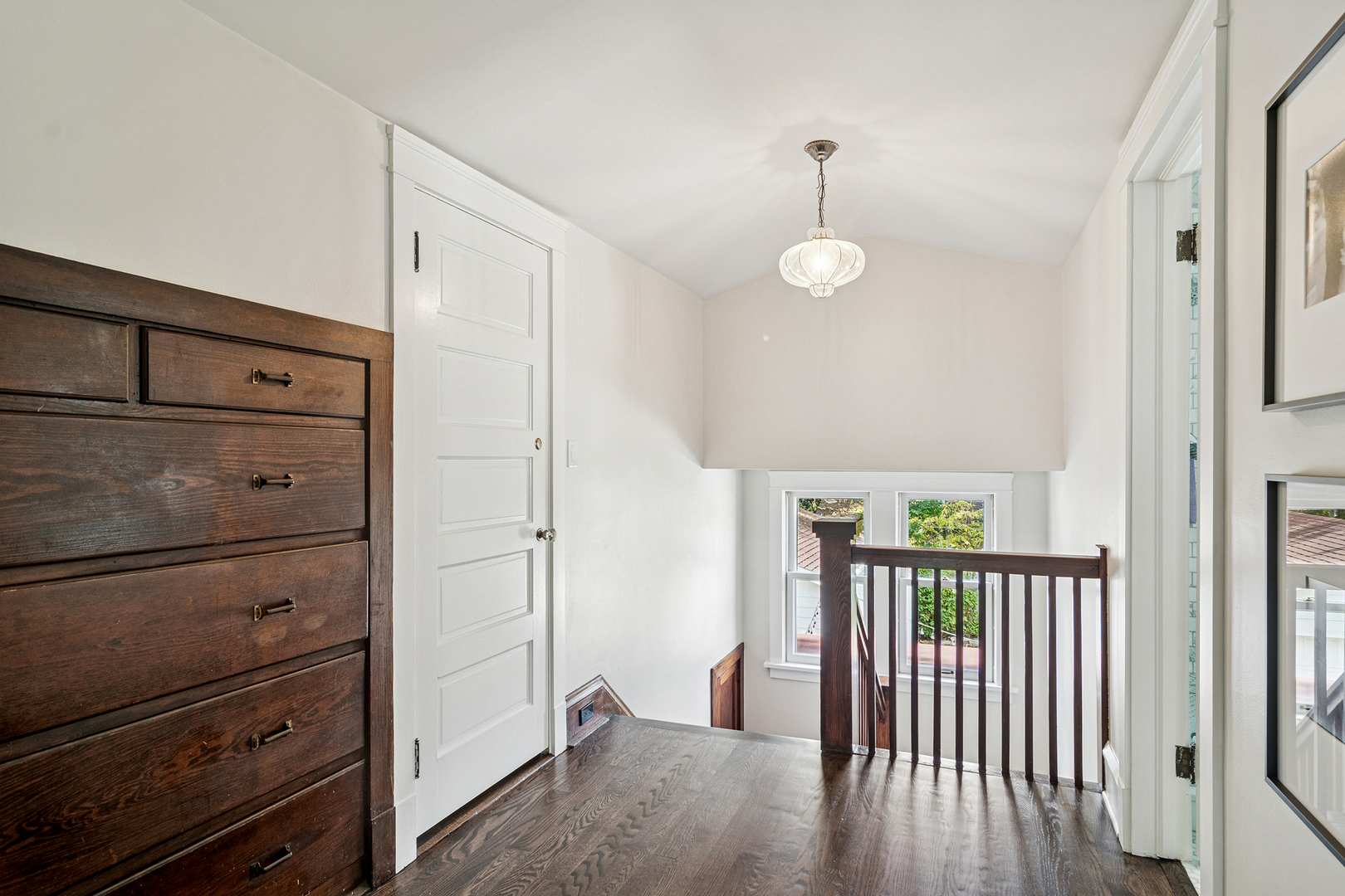 856 Oakwood Avenue, Lake Forest, IL 60045