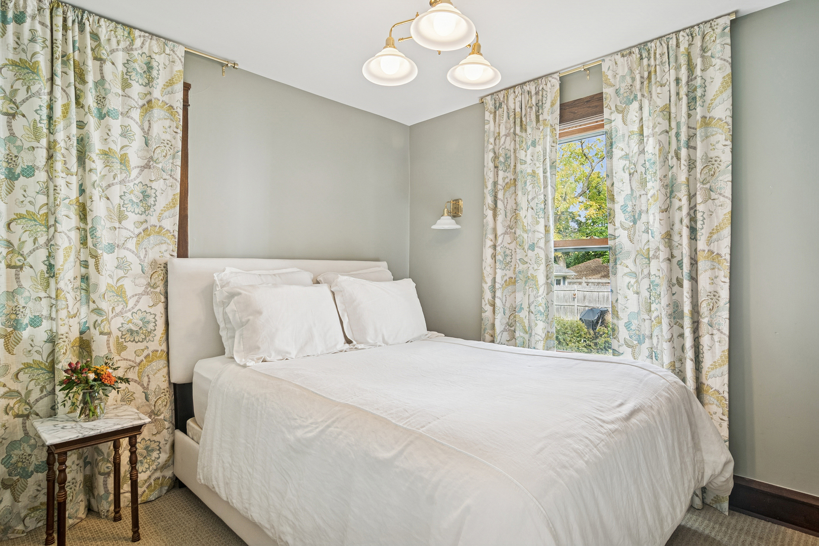 856 Oakwood Avenue, Lake Forest, IL 60045