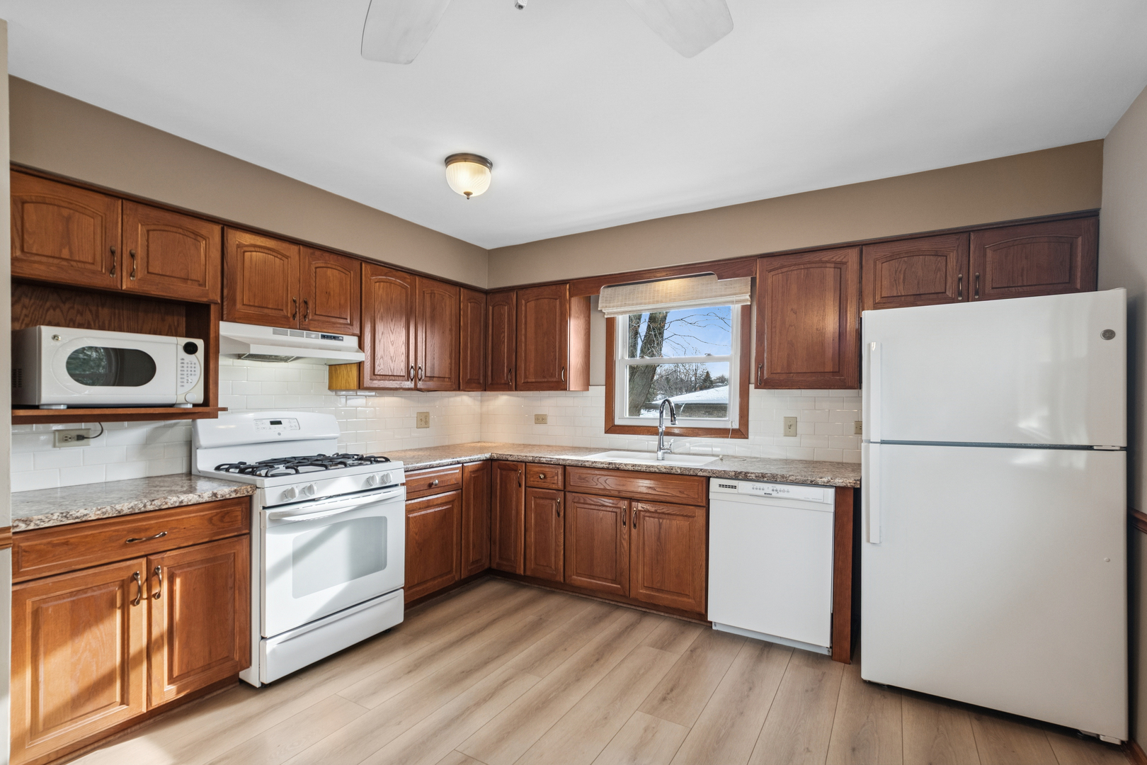 10506 S Michael Drive, Palos Hills, IL 60465